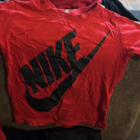 Nike Red and Black Tracksuit - Picture 2 of 12